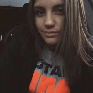 Meet your Posher, Hannah