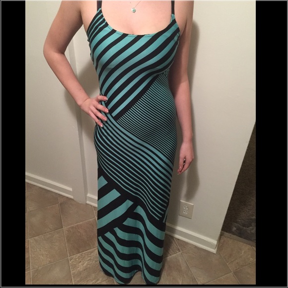 Beautiful maxi dress!