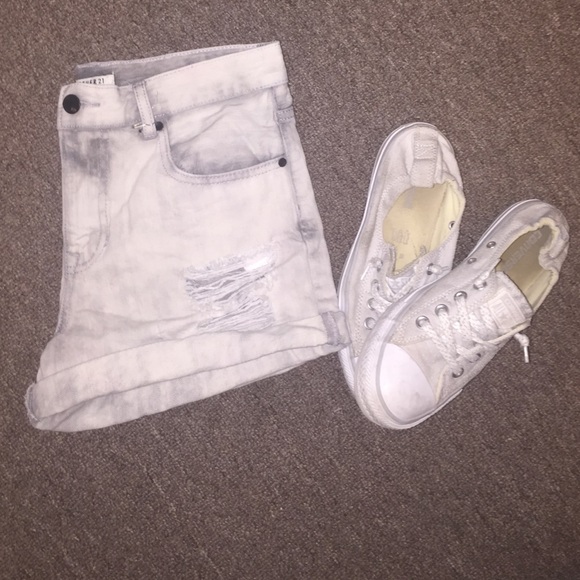 FOREVER 21 SHORTS