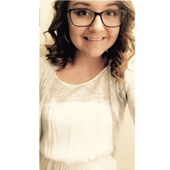 Meet your Posher, Kelsi - Picture 1 of 1