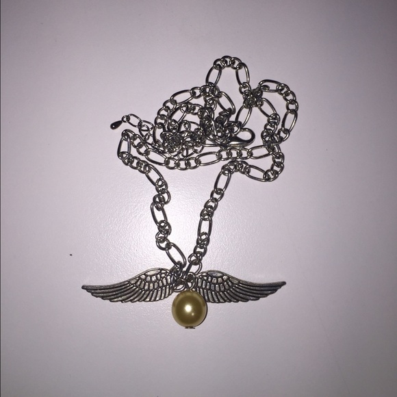 harry potter golden snitch necklace