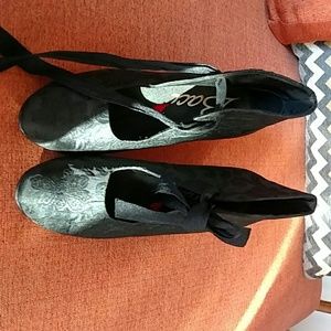 Baci Victorian Booties