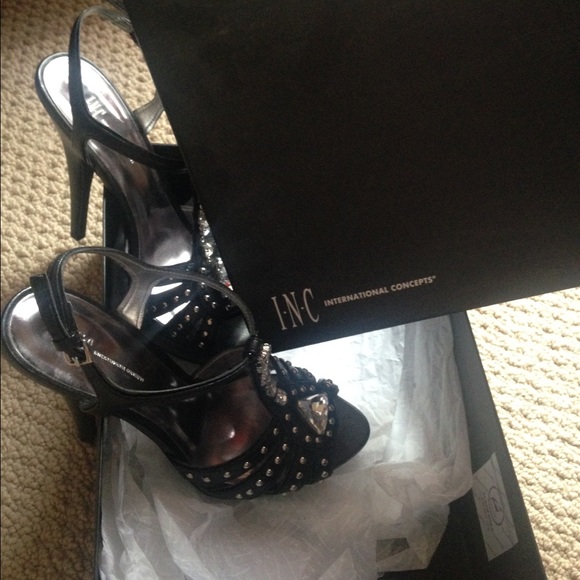 Fancy black INC heels - Picture 4 of 4