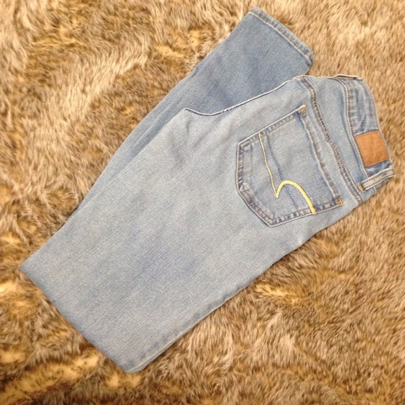 AE Lightwash Lowrise Skinny Jeans Size 2