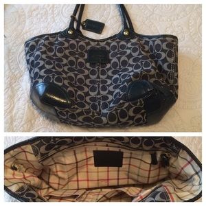 Coach Signature Tote- excellent condition!