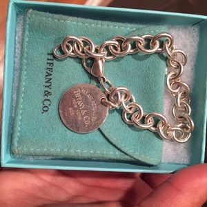 RETURN TO TIFFANY® ROUND TAG BRACELET