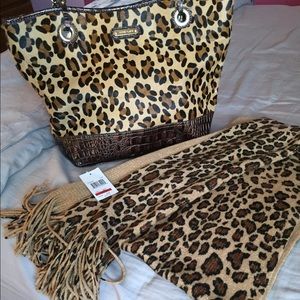 Cheetah print Anne Klein purse and scarf set