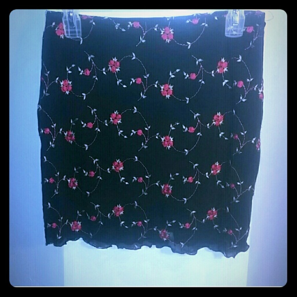 LA Express Roses Skirt - Picture 1 of 3