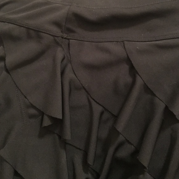 Flowing black INC skirt - Picture 3 of 3