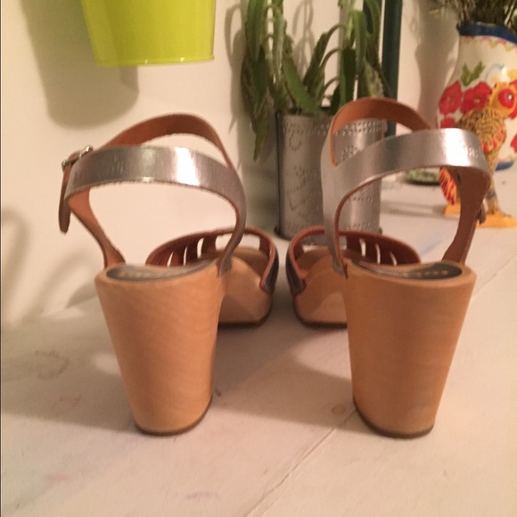 SOLD 🌸 Swedish Hasbeens - Picture 3 of 4