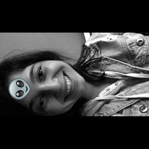 Meet your Posher, Dalia