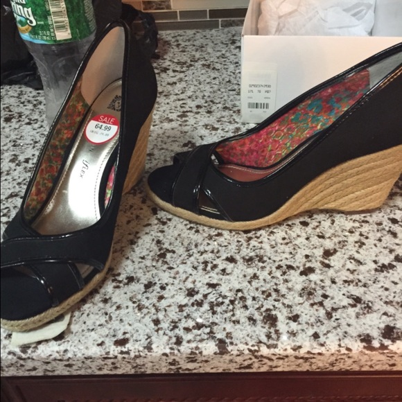 Ann Klein wedges