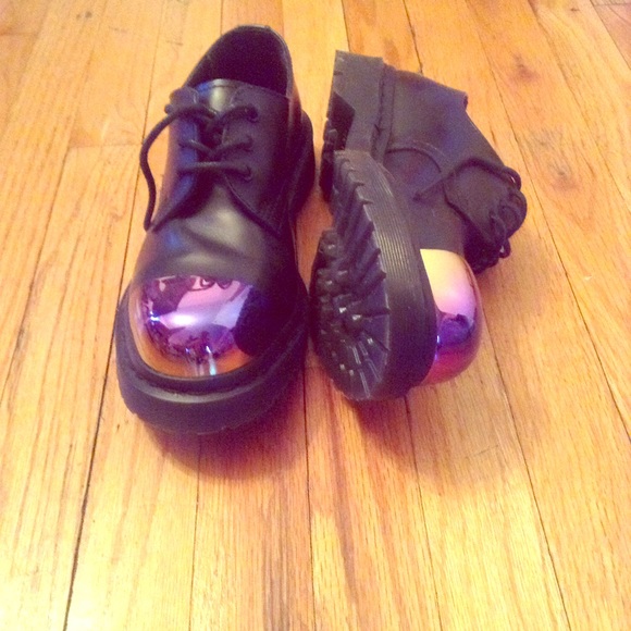 Steel toe dr.martens