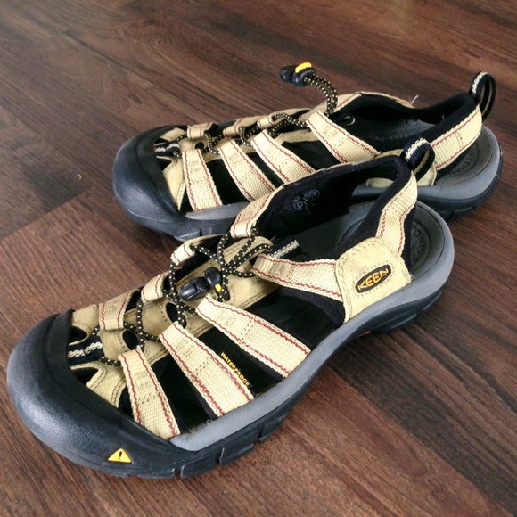 KEEN Newport H2 Sandals Size 8.5