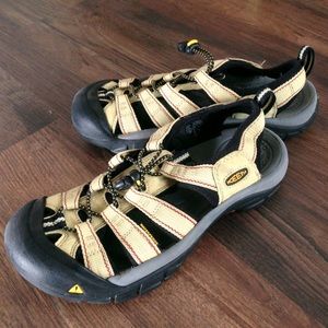 KEEN Newport H2 Sandals Size 8.5