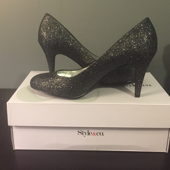 Black Glitter Heels- Accepting reasonable offers!
