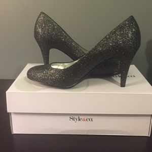 Black Glitter Heels- Accepting reasonable offers!