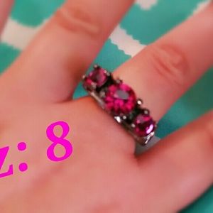 Gorgeous simulated Stone Ring Pink/ black