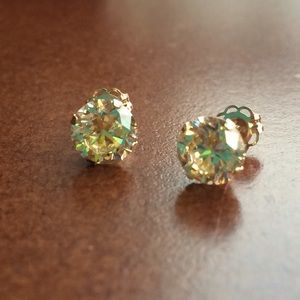 14K Yellow DQCZ Studs