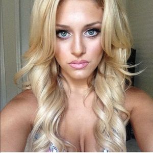 Meet your Posher, Sable