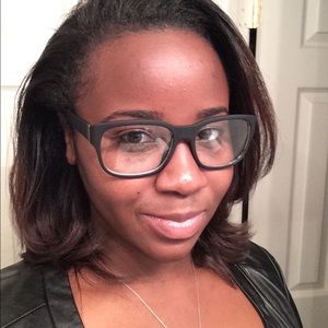 Meet your Posher, Yolanda