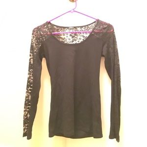 Black long sleeved shirt