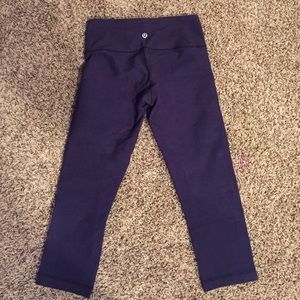 Dark plum Lululemon crops