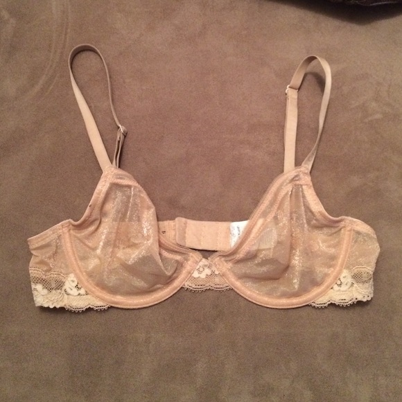 32B Calvin Klein Nude unlined bra