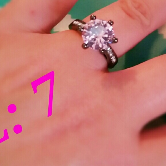 Pink simulated Stone black