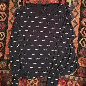Shark Long-Sleeved H&M top
