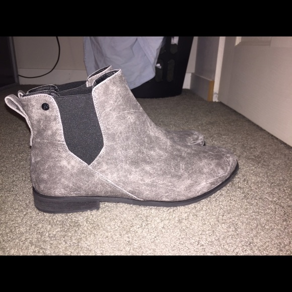 Volcom women's Killer Boot / booties Chelsea