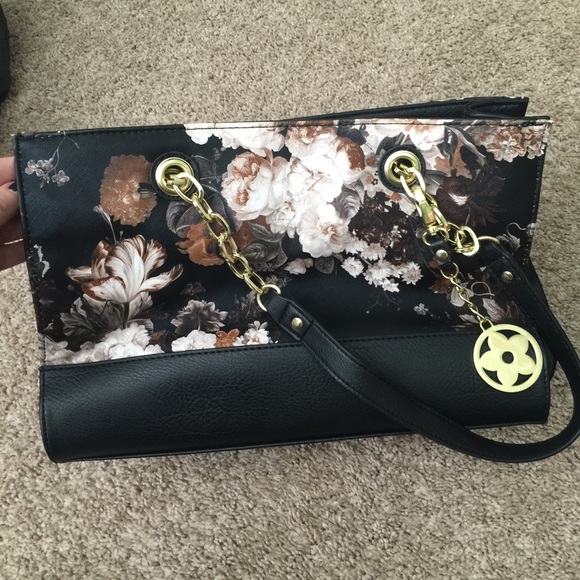 Floral Purse from the Bueno Collection