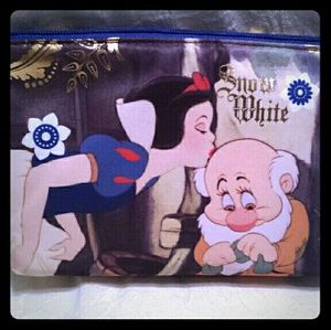 Disney Snow White collection Cosmetic bag.