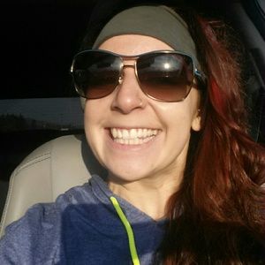 Meet your Posher, Therasa