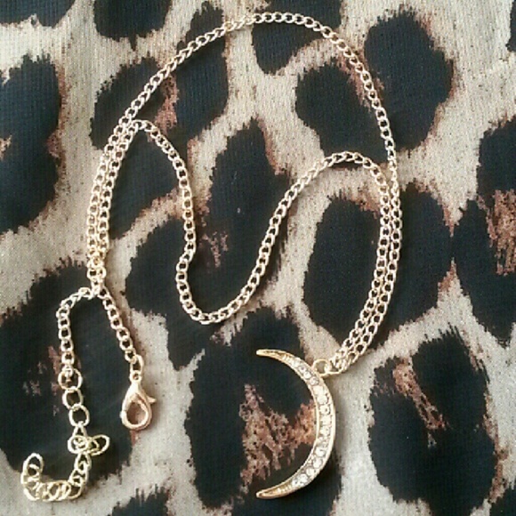 🌙Celeb Style Pave Goldtone Moon Necklace🌙 - Picture 2 of 4