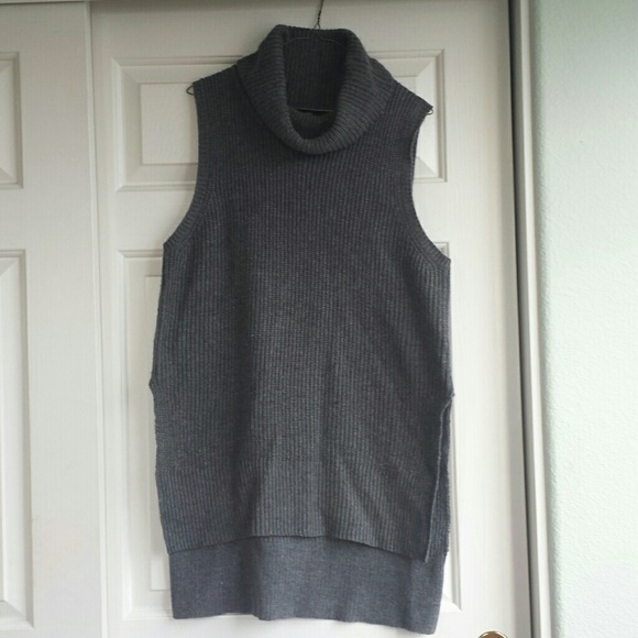 Gray knit turtle neck NEVER WORN PERFECT CONDITION