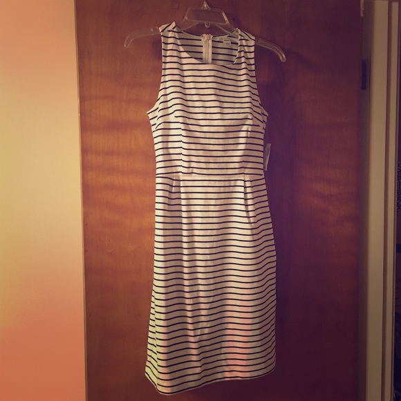 XS Slim Figure Old Navy Stripe Dress