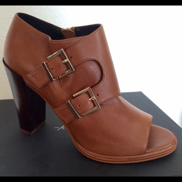 🎉sold🎉FINAL PRICE! New Kenneth Cole bootie