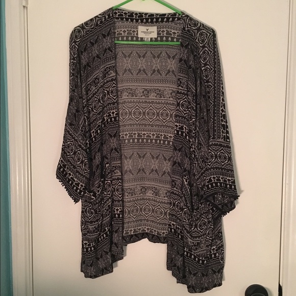 AEO kimono