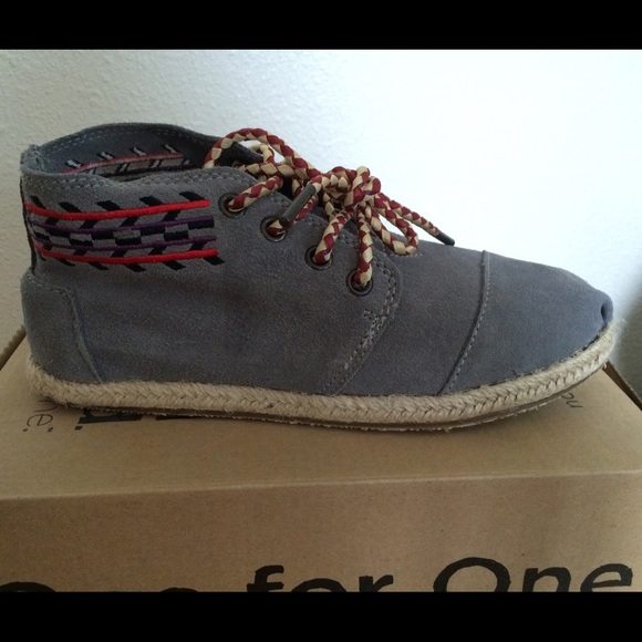🎉SOLD🎉FINAL PRICE! NEW Toms booties