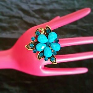 Blue flower cocktail ring