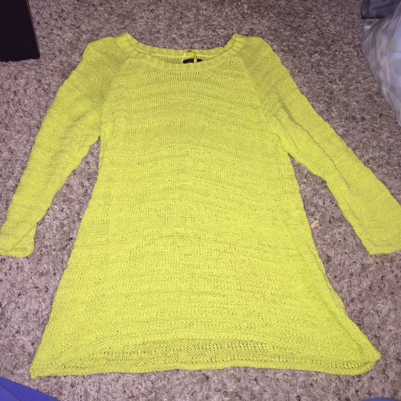 Green/yellow top.  NWOT - Picture 1 of 2