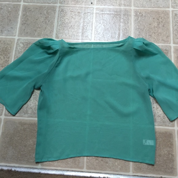 Mint color mesh crop top w/ small shoulders pads