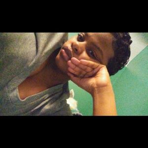 Meet your Posher, Deonna