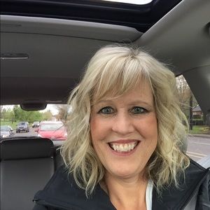 Meet your Posher, Libby