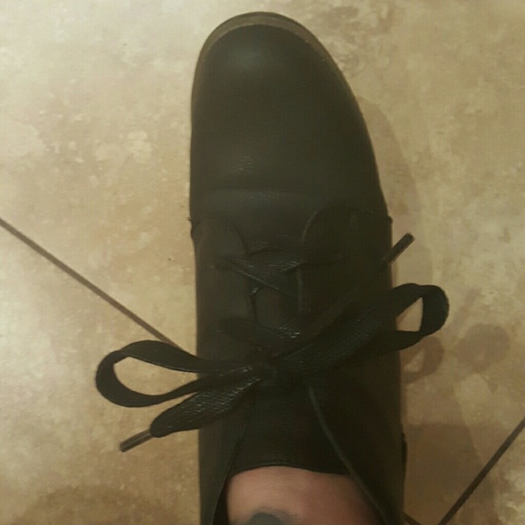 Boots - Picture 3 of 4