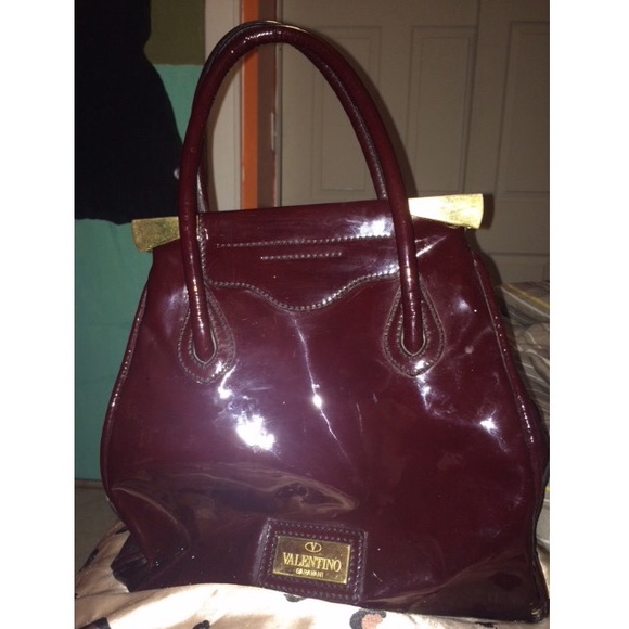 AUTHENTIC VALENTINO DOC BAG 7/10 CONDITION.
