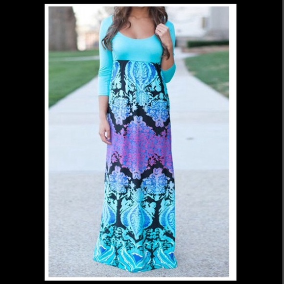 3/4-sleeve maxi dress