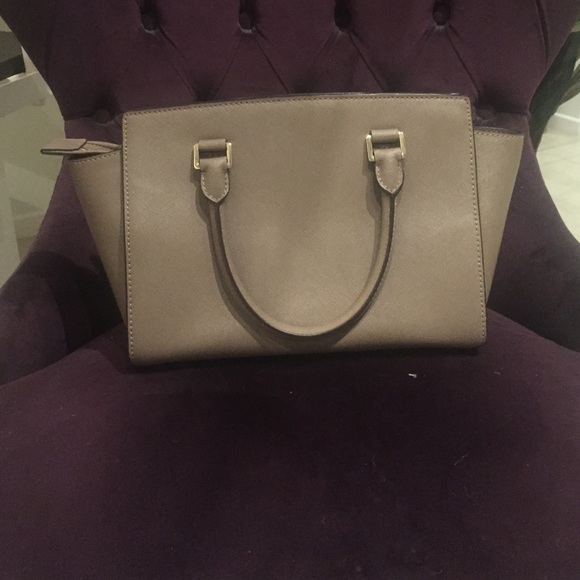 Michael kors bag - Picture 2 of 4