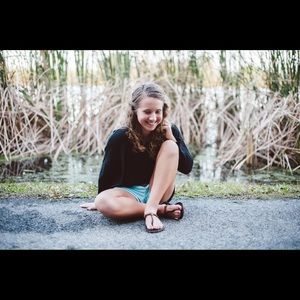 Meet your Posher, Caely